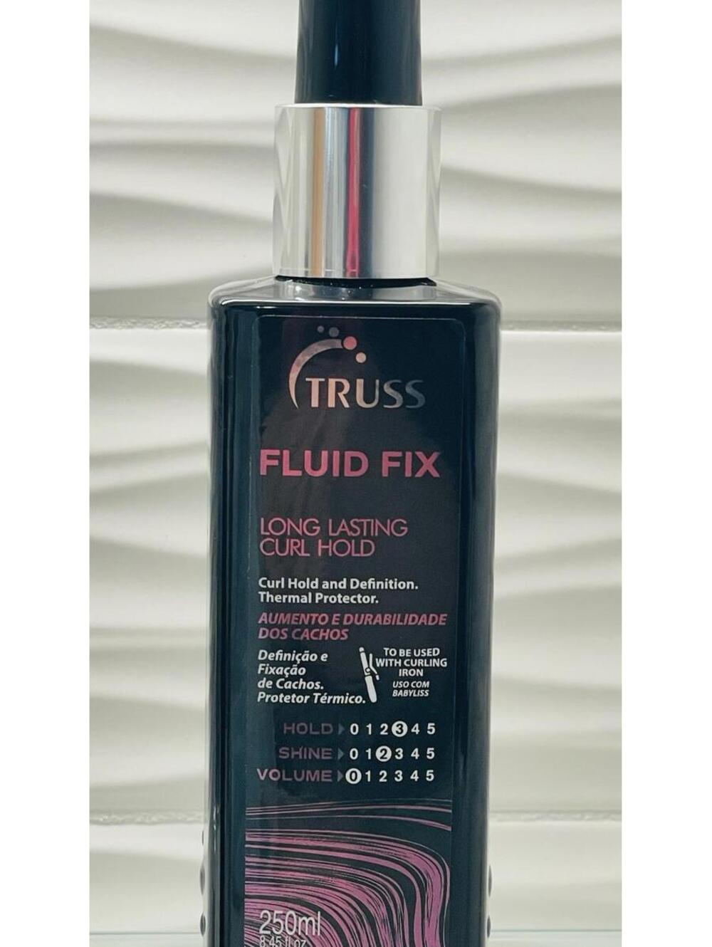 Truss Professional Anti‑Frizz Spray 8.4fl oz Original Hold Thickening Volumizing